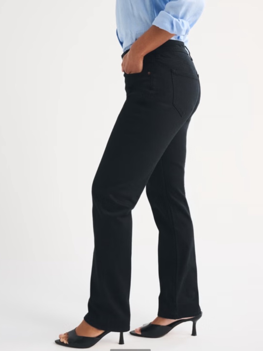 Abercrombie & Fitch Black Straight-Leg Women’s Jeans